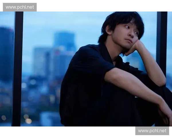 《LOL考试小悠:探寻电竞背后的奋斗与成长故事》 《LOL考试小悠:探寻电竞背后的奋斗与成长故事》